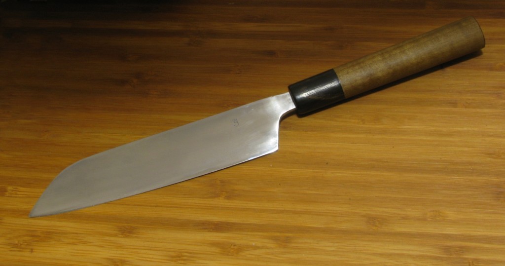 #00083_Kochmesser Santoku Magnolie Büffelhorn a